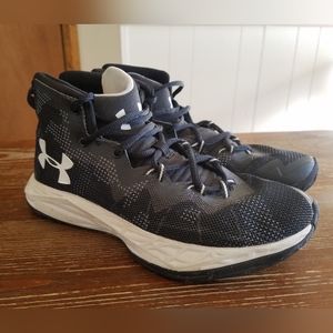Under Armour 5Y Shoes